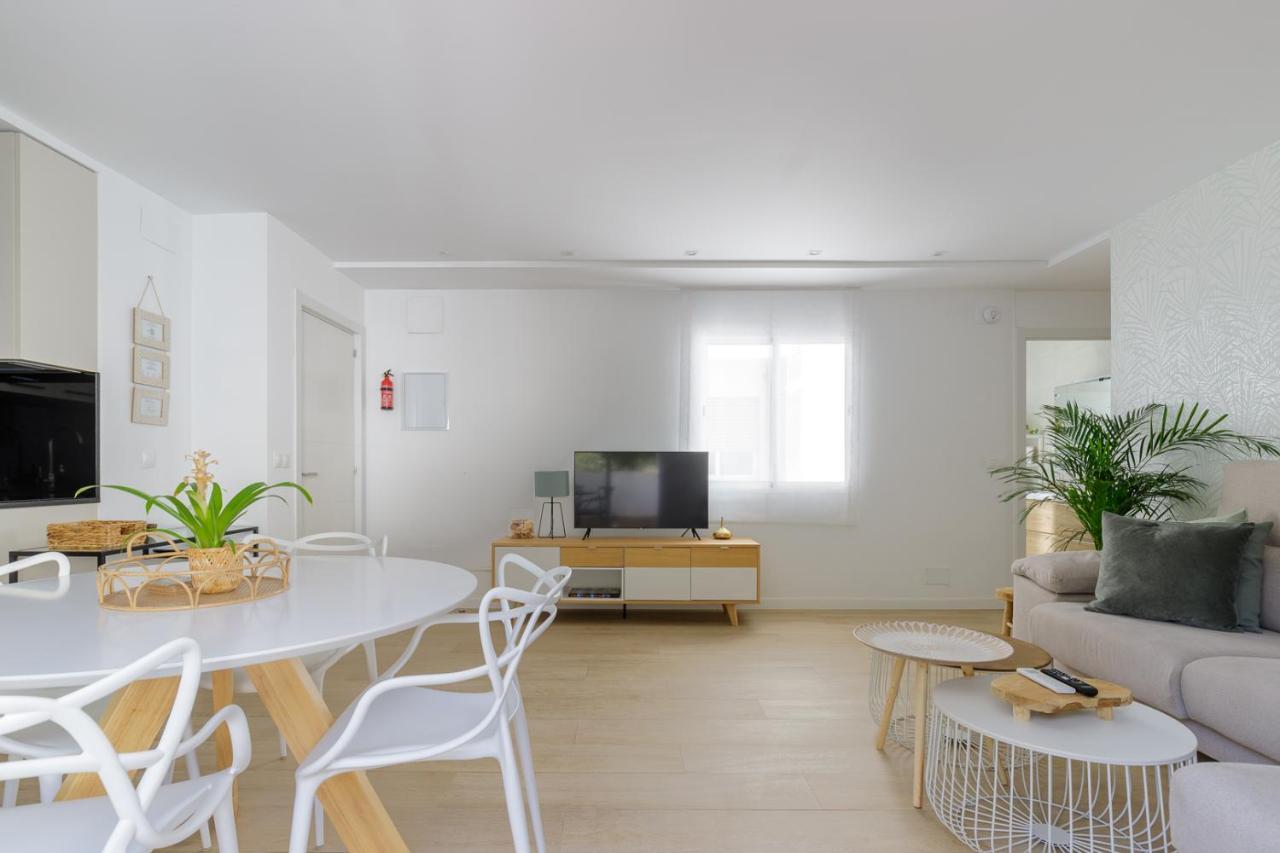 Spacious & Quiet Apartment By Hellomalaga - Azahar Eksteriør billede